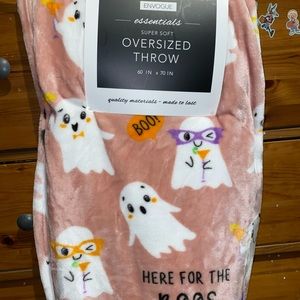 Homegoods Halloween ghost blanket
